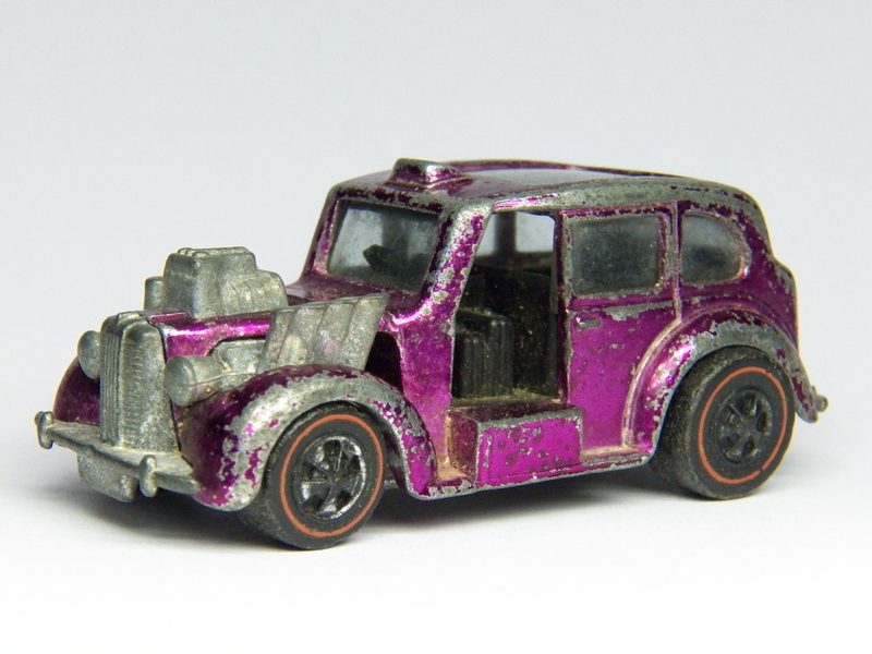This suspension on this Redline London Cab is absolutely SHOT. But a cool find. It was the only redline she had in the box.